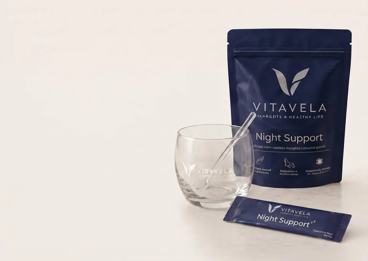 Sachet Night Support wordt opgelost in een glas water